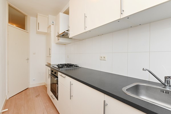 Medium property photo - Pasteurstraat 124, 2522 RN Den Haag